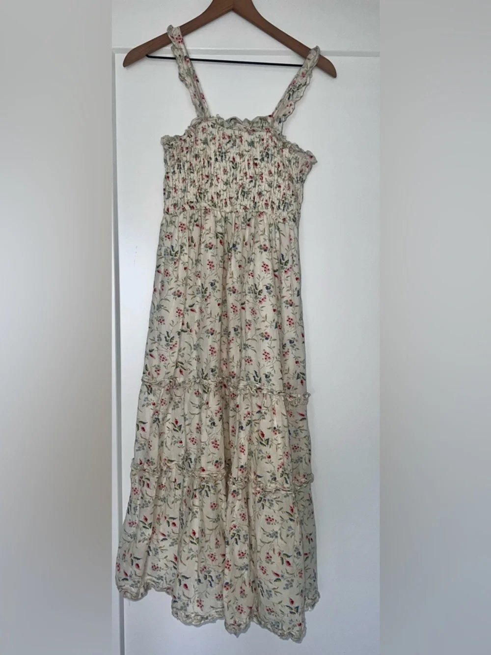 WINSTON WHITE Tahoe sundress in coral fleur print, cream base, size medium - Picture 10 of 12
